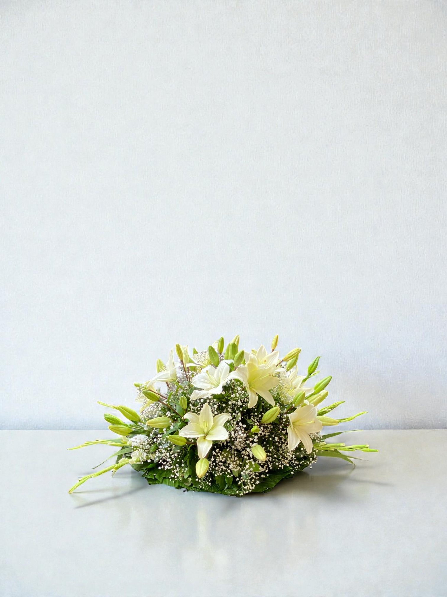 Arreglo Fúnebre Lirios Blancos